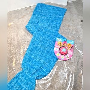 Knit Mermaid Tail Cozy Throw Wrap with BONUS Mermaid Surprise Bath Fizzer